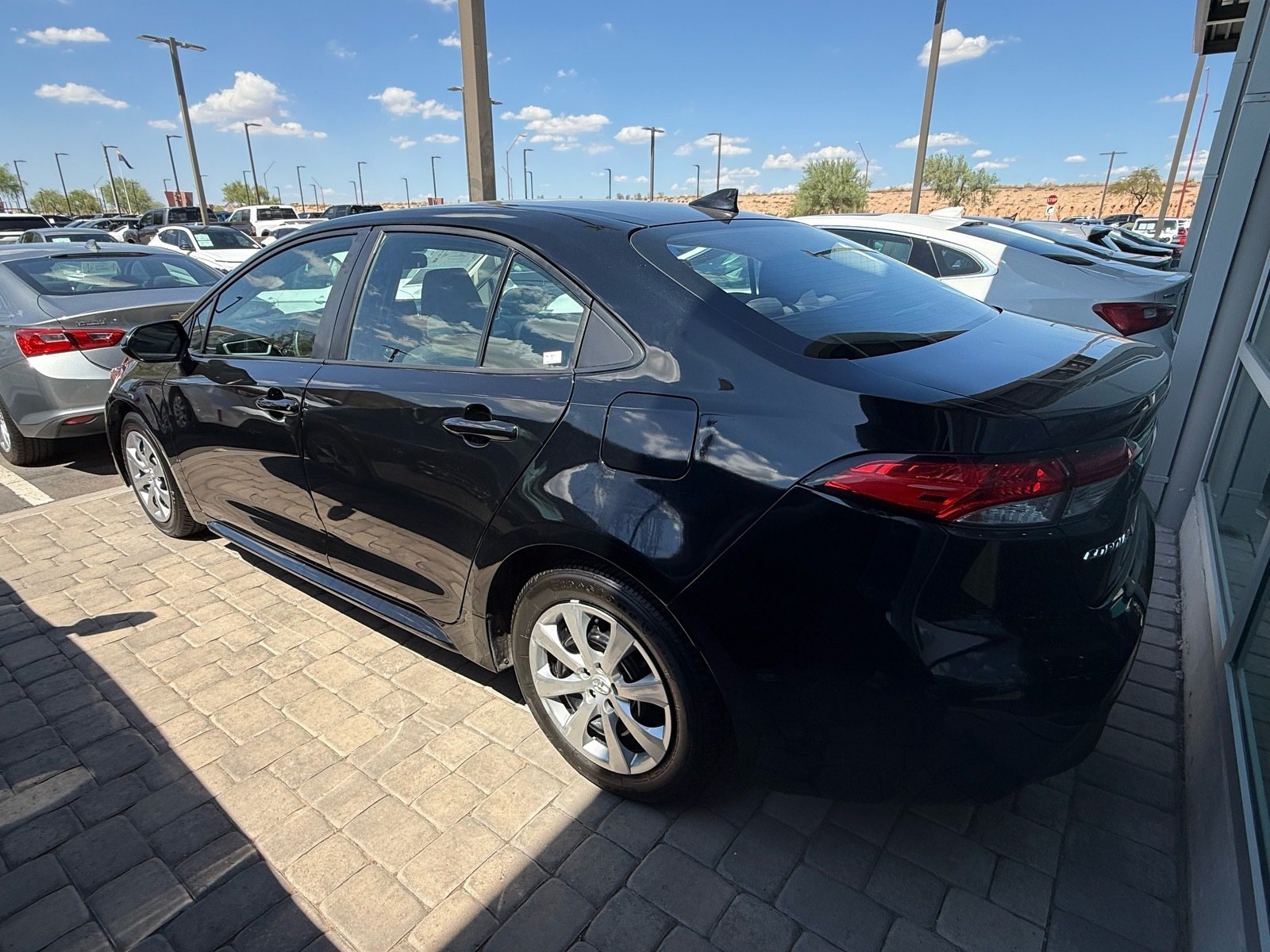 2025 Toyota Corolla LE — photo 3 thumbnail