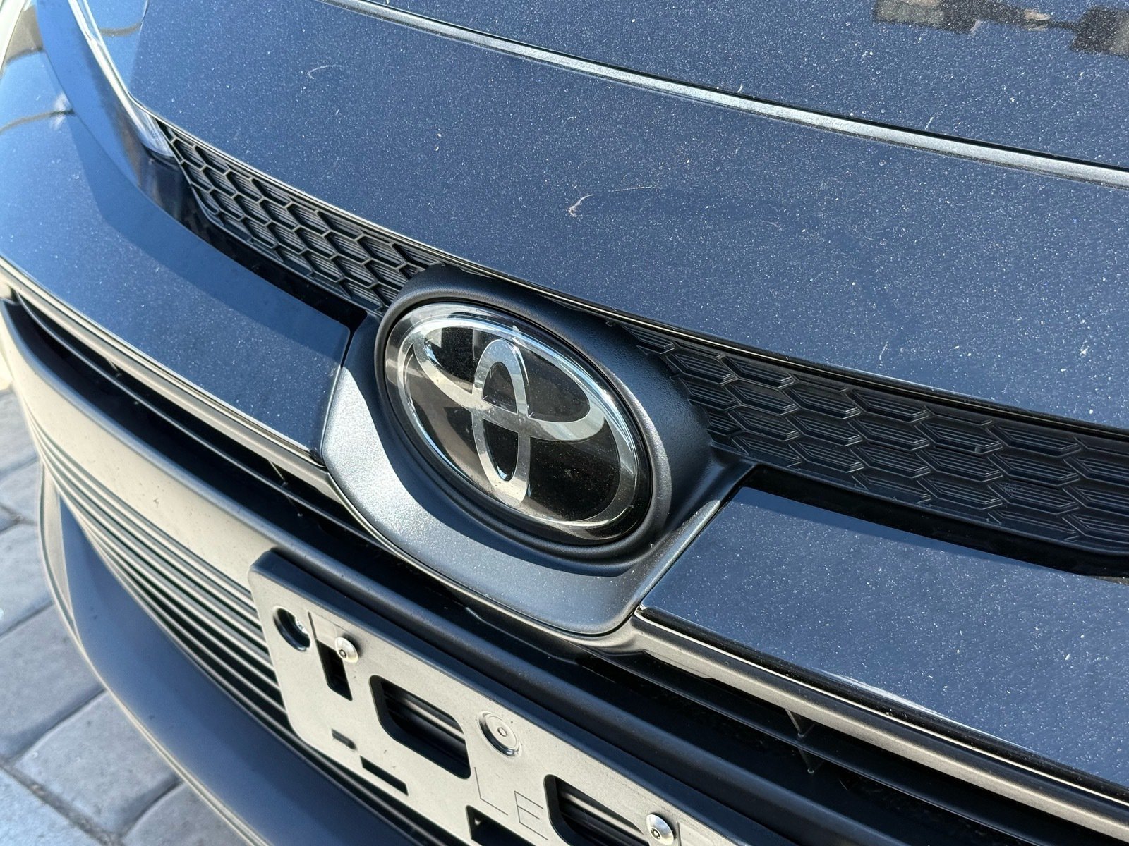 2025 Toyota Corolla LE — photo 7 thumbnail