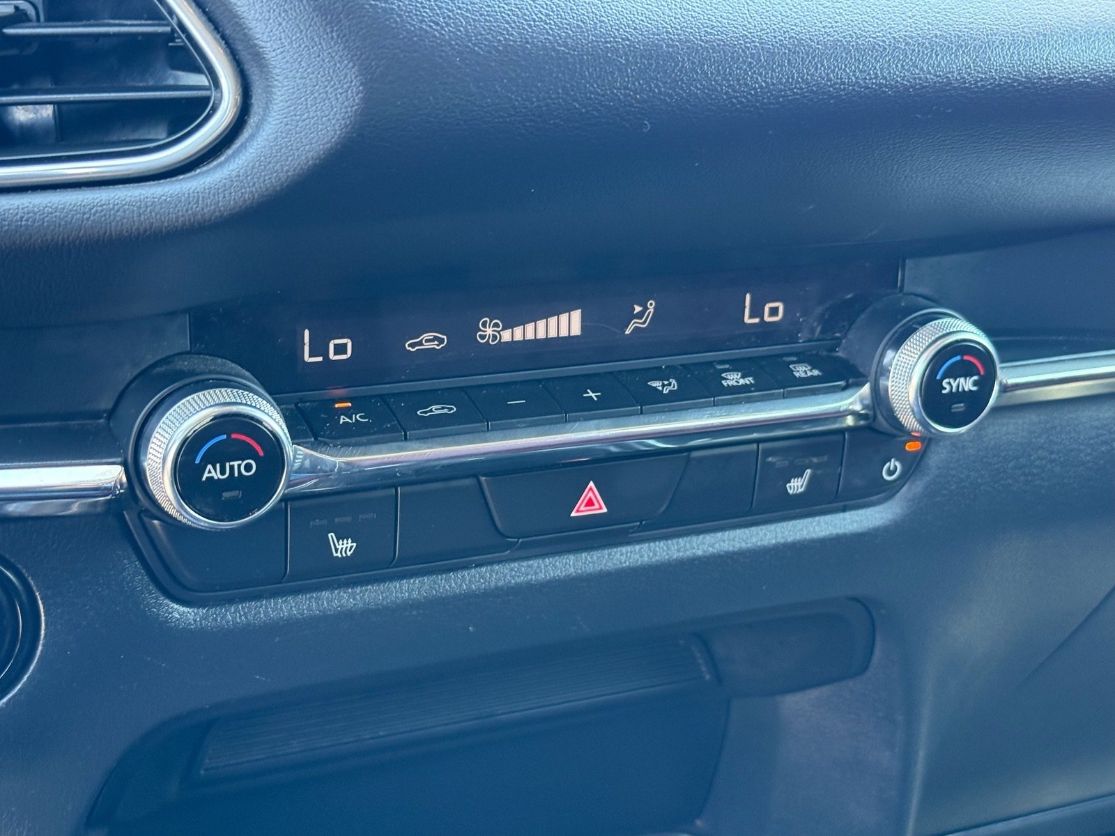 2025 Mazda CX-30 2.5 S Carbon Edition — photo 22 thumbnail