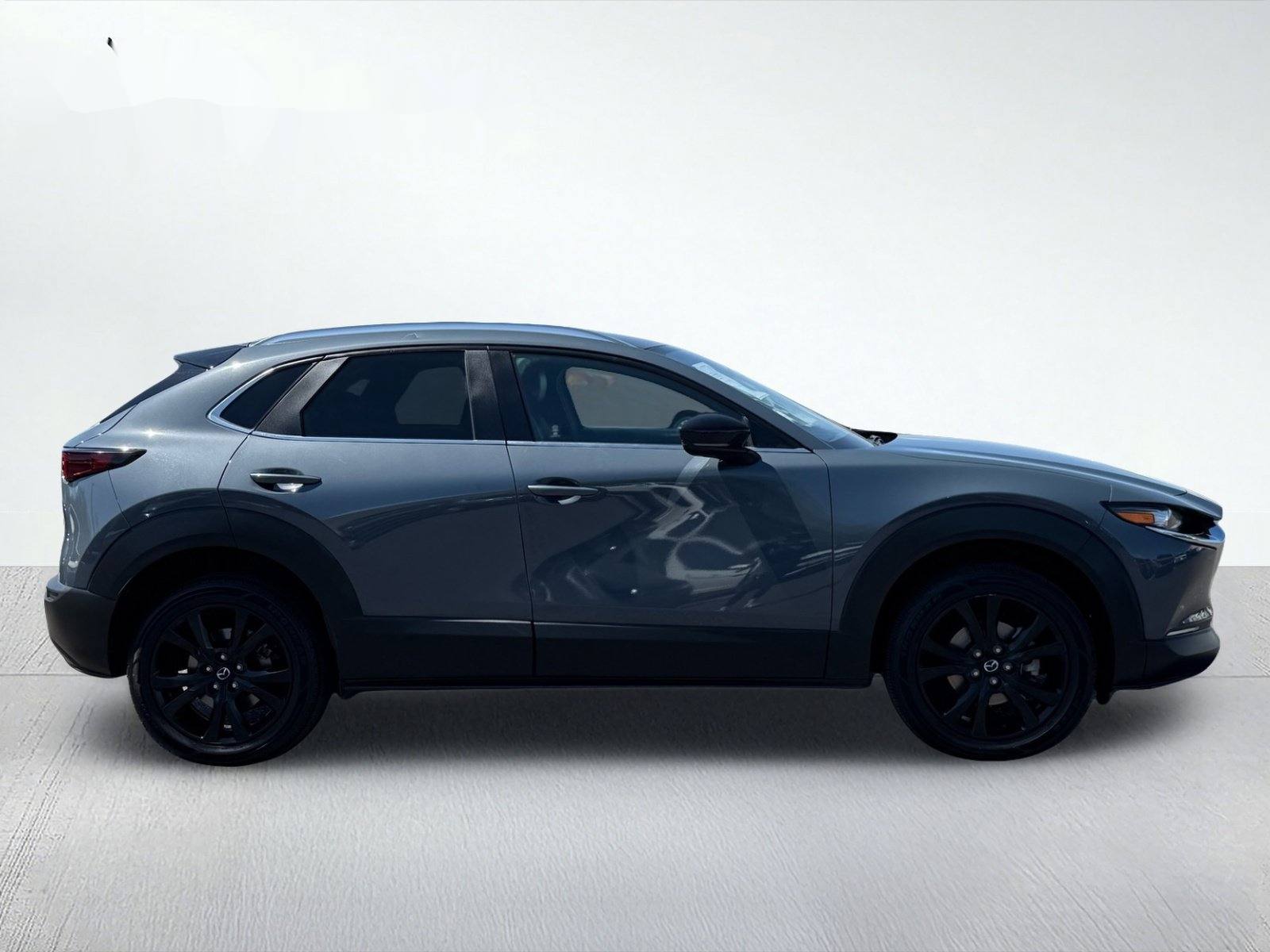2025 Mazda CX-30 2.5 S Carbon Edition — photo 8 thumbnail