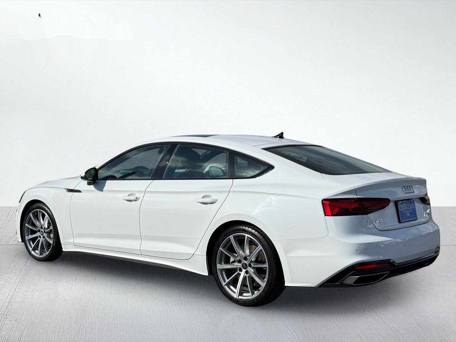 2025 Audi A5 Sportback 45 S line Premium — photo 4 thumbnail