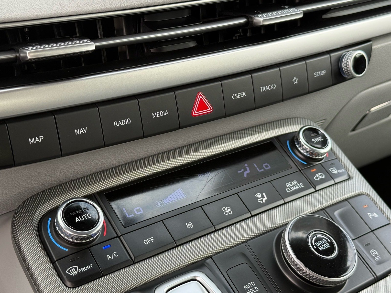 2025 Hyundai Palisade SEL — photo 22 thumbnail