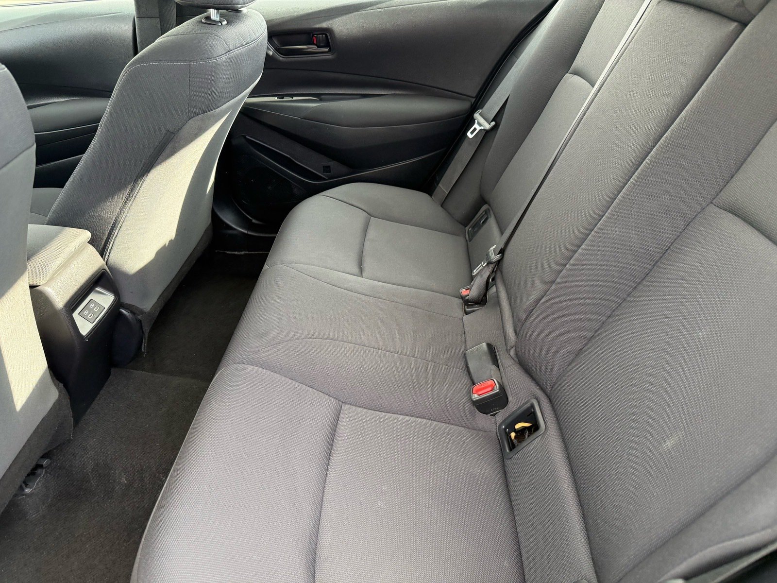 2025 Toyota Corolla LE — photo 25 thumbnail