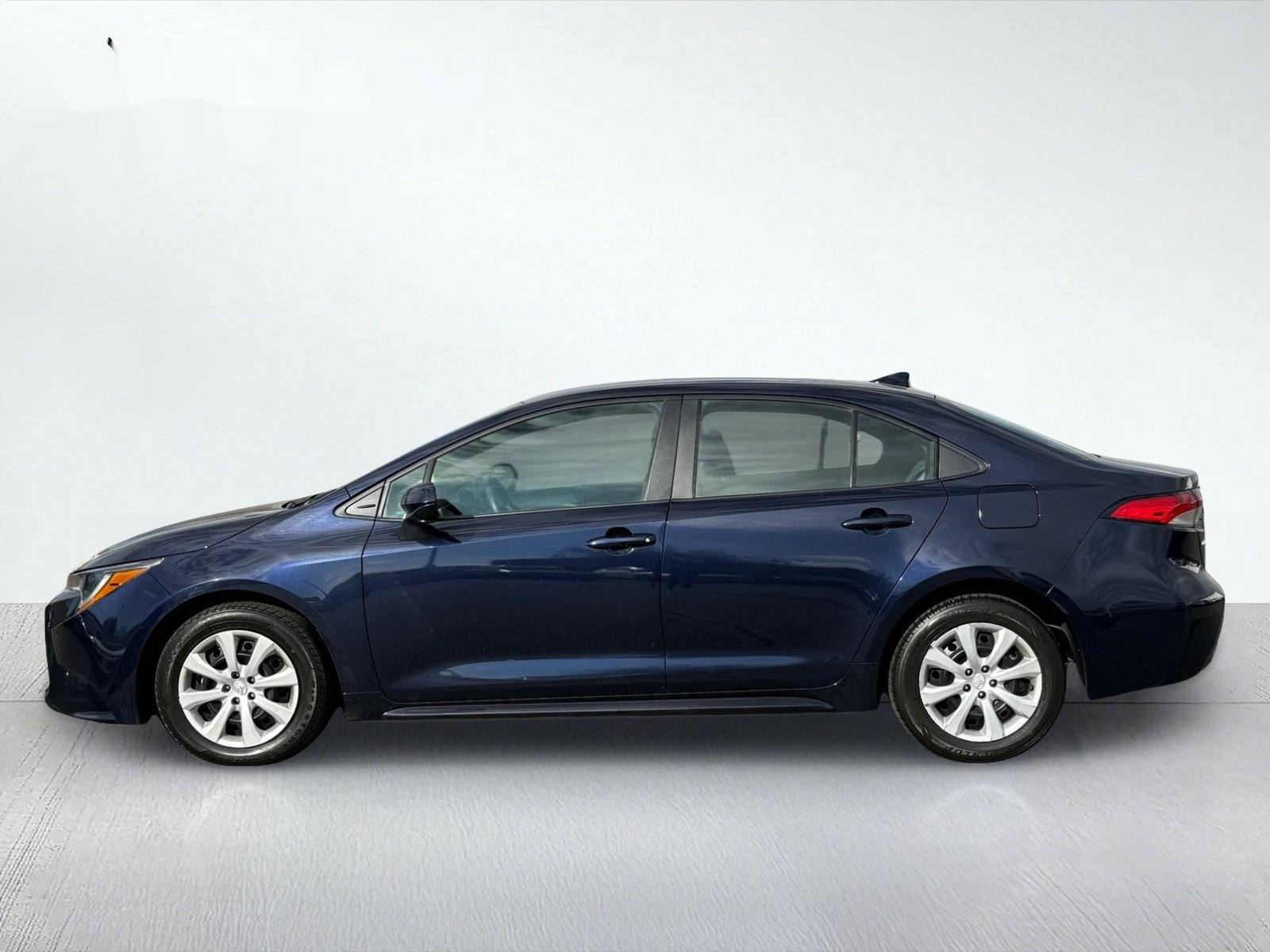 2025 Toyota Corolla LE — photo 3 thumbnail