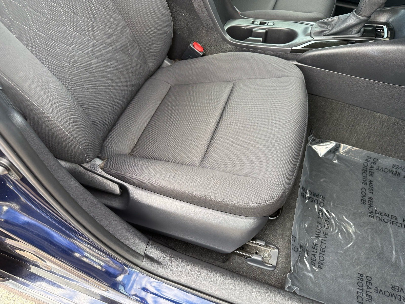 2025 Toyota Corolla LE — photo 30 thumbnail