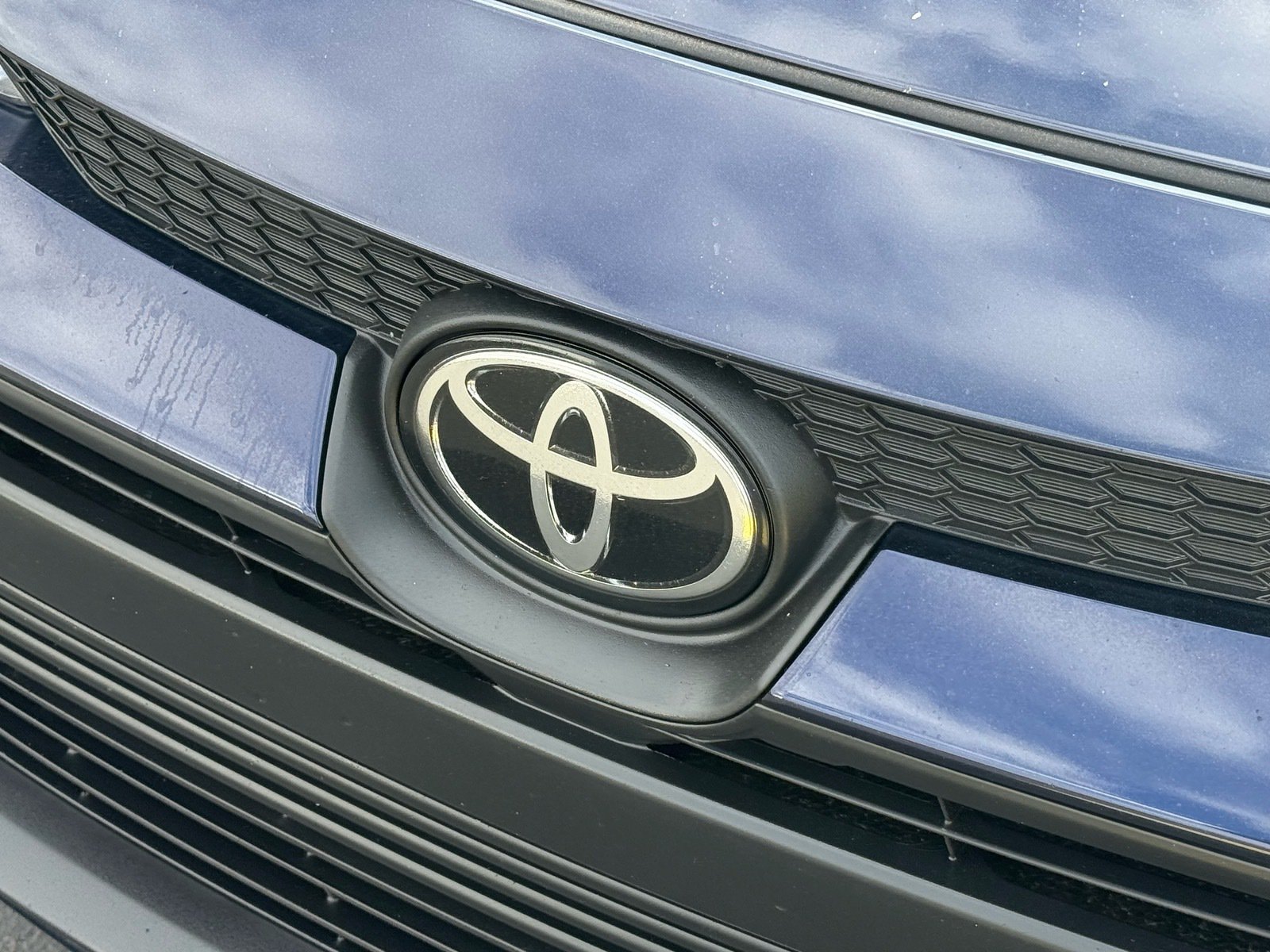 2025 Toyota Corolla LE — photo 31 thumbnail