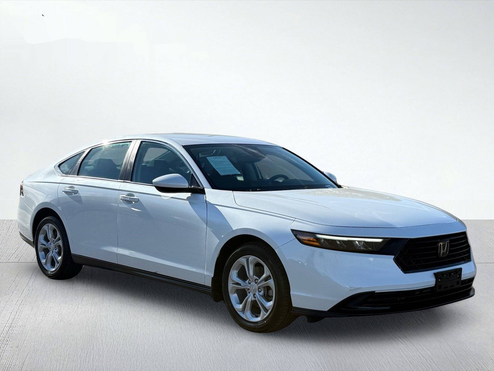 2024 Honda Accord Sedan LX — photo 10 thumbnail