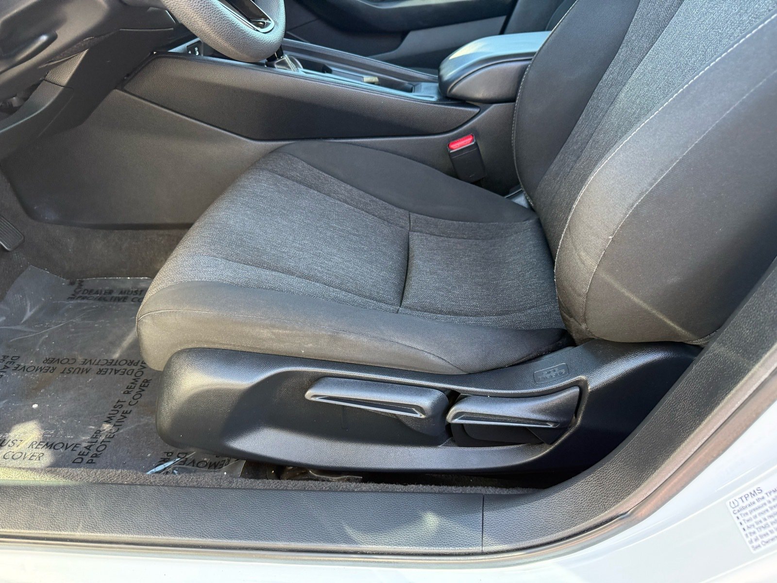 2024 Honda Accord Sedan LX — photo 14 thumbnail