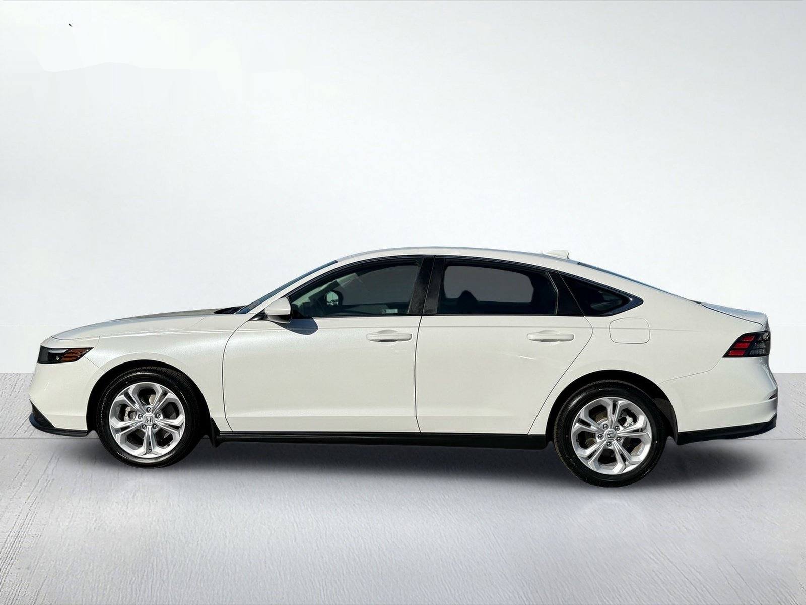 2024 Honda Accord Sedan LX — photo 3 thumbnail