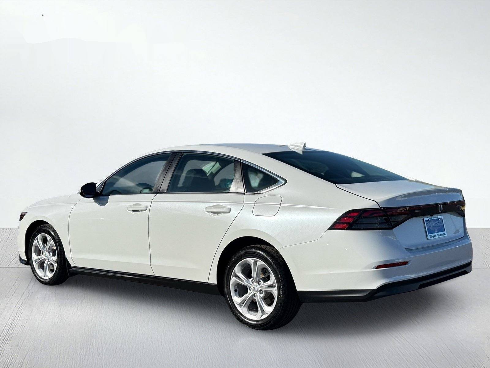 2024 Honda Accord Sedan LX — photo 4 thumbnail