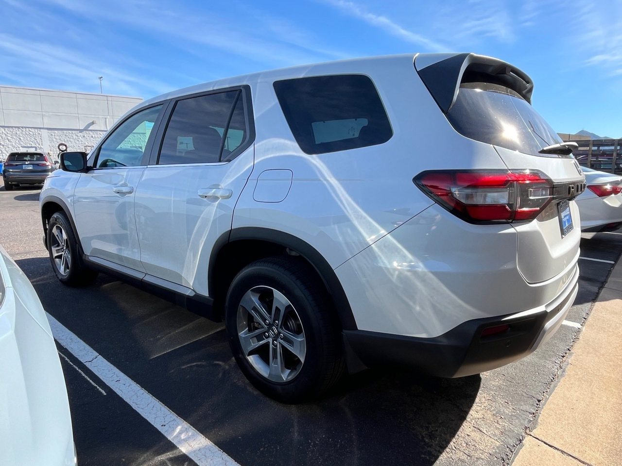 2025 Honda Pilot EX-L — photo 2 thumbnail