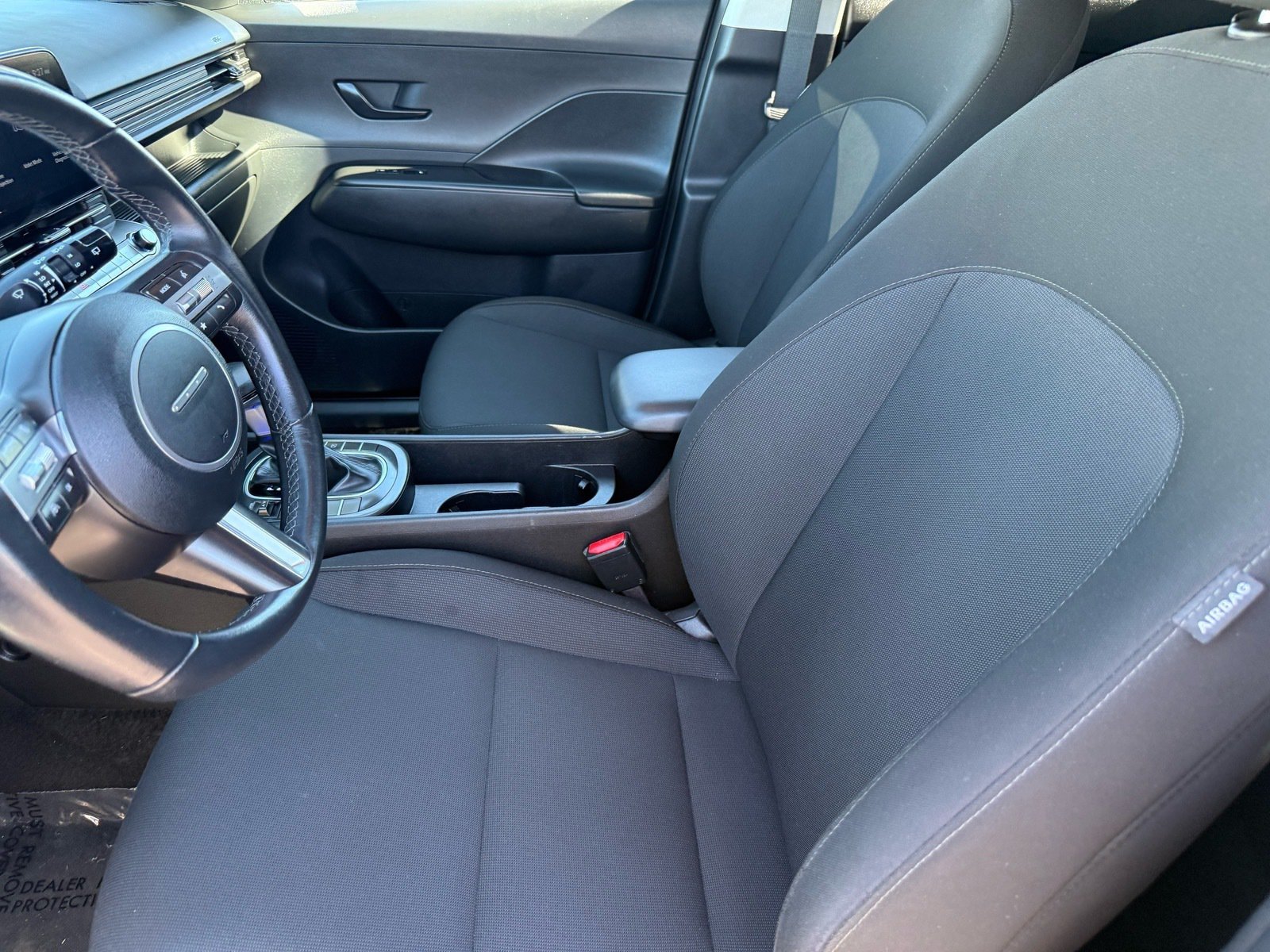2025 Hyundai Kona SEL — photo 12 thumbnail