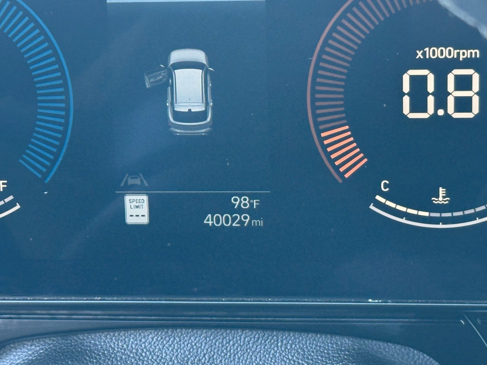 2025 Hyundai Kona SEL — photo 19 thumbnail
