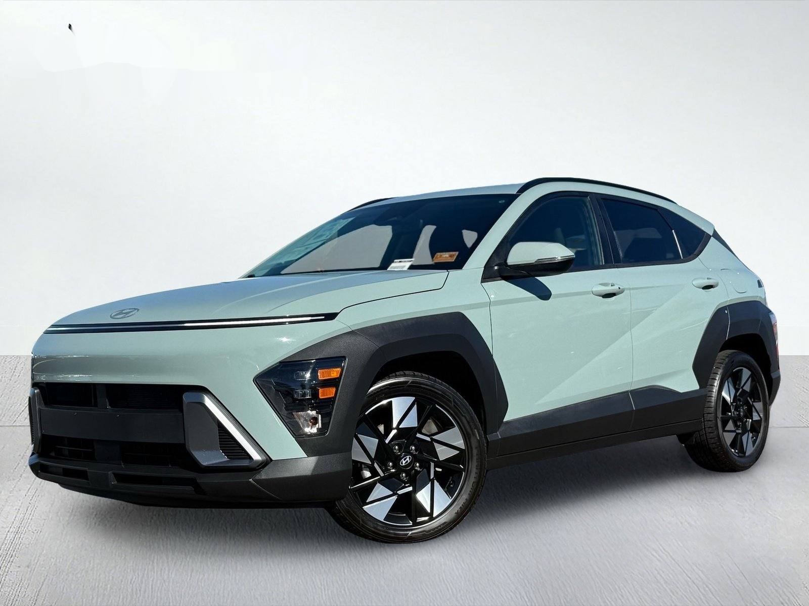 2025 Hyundai Kona SEL — photo 2 thumbnail
