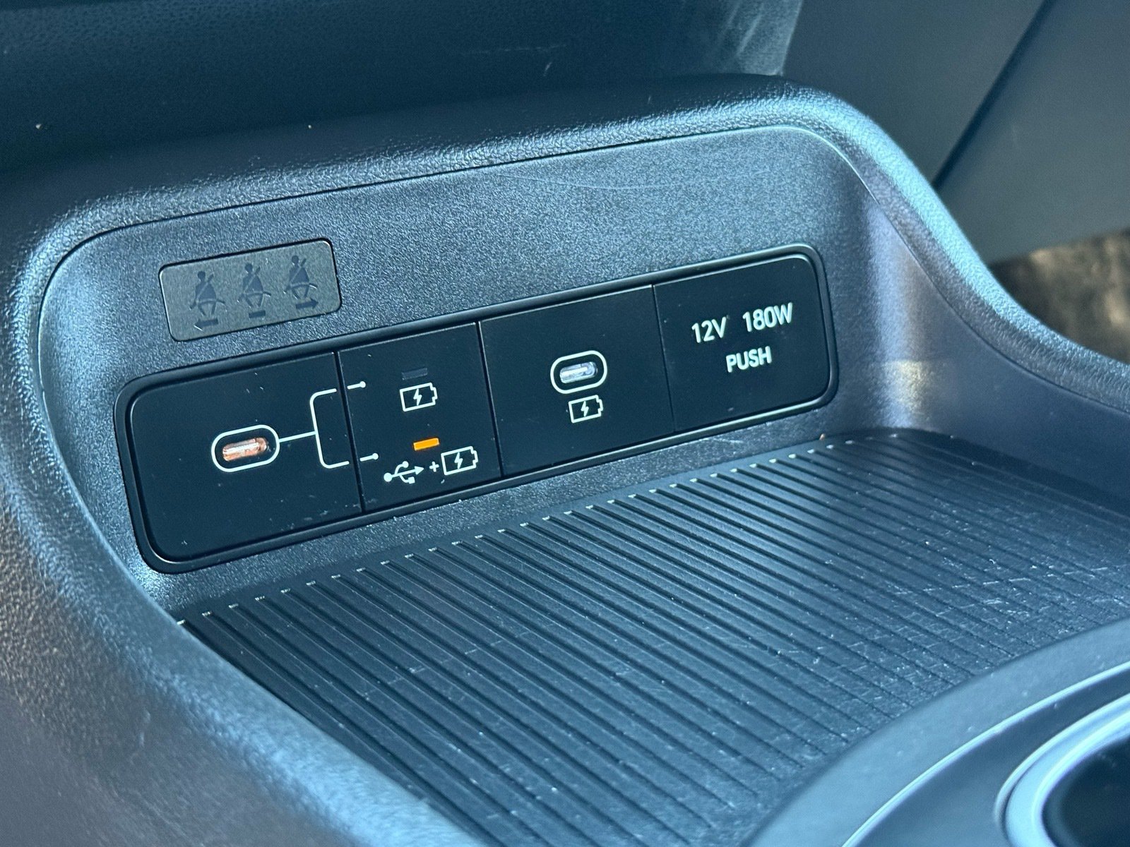2025 Hyundai Kona SEL — photo 23 thumbnail
