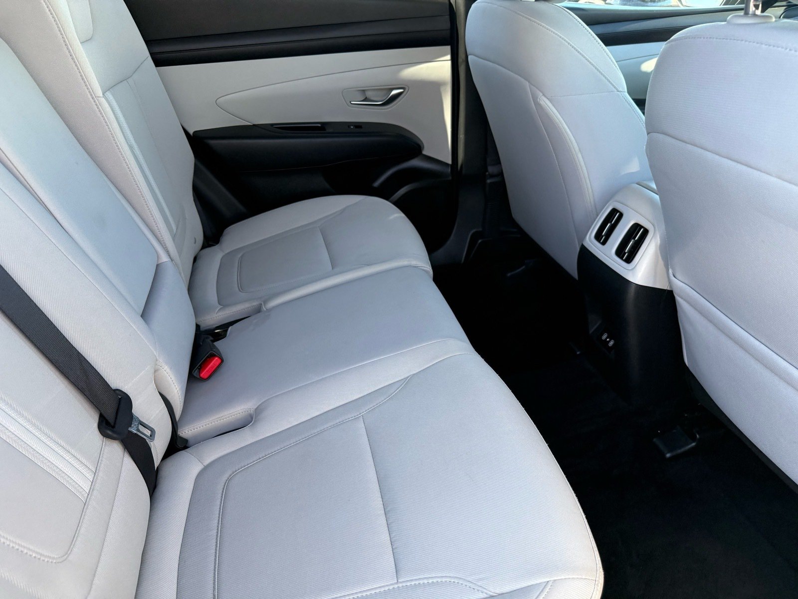 2025 Hyundai Tucson SEL — photo 28 thumbnail