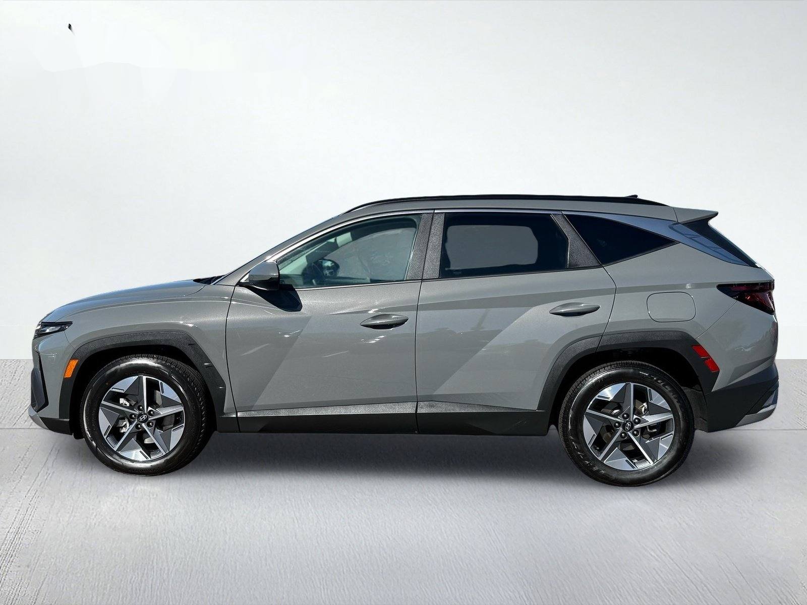 2025 Hyundai Tucson SEL — photo 3 thumbnail