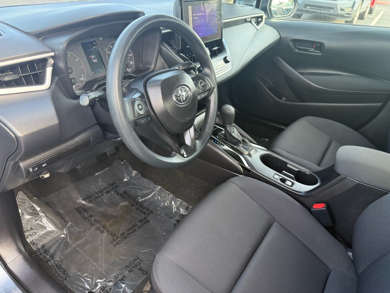2025 Toyota Corolla LE — photo 11 thumbnail