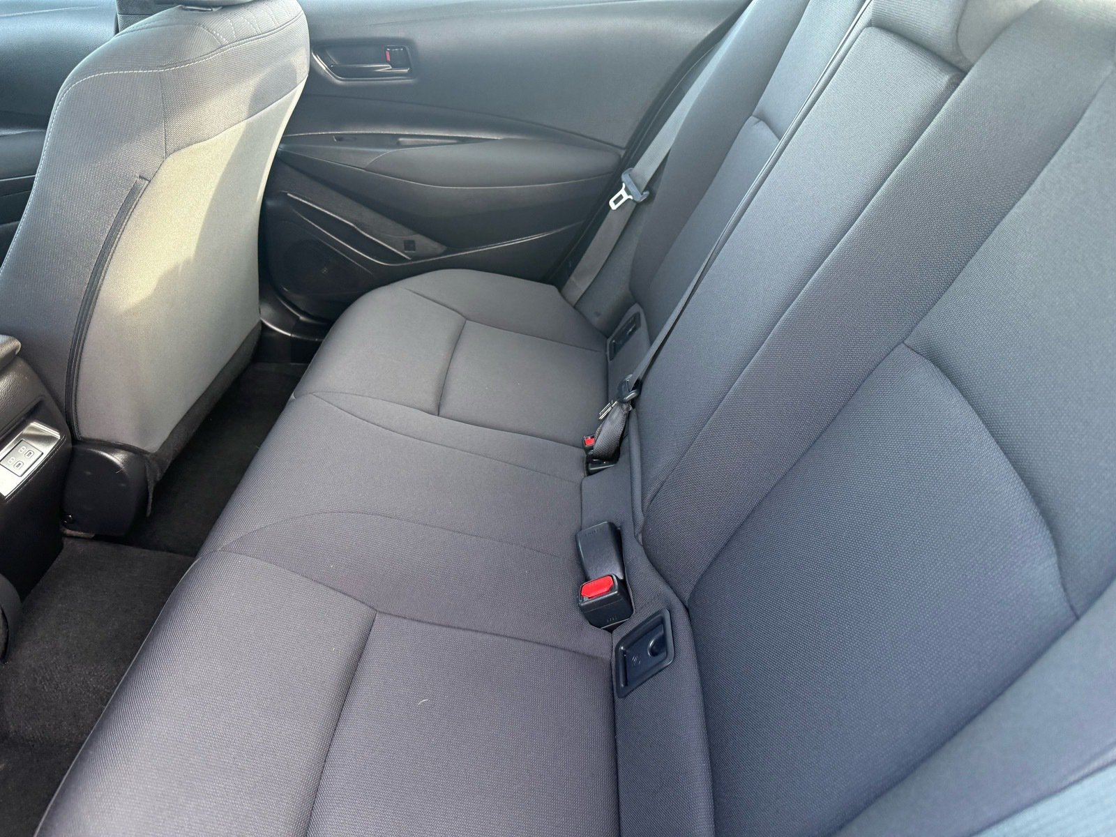 2025 Toyota Corolla LE — photo 25 thumbnail