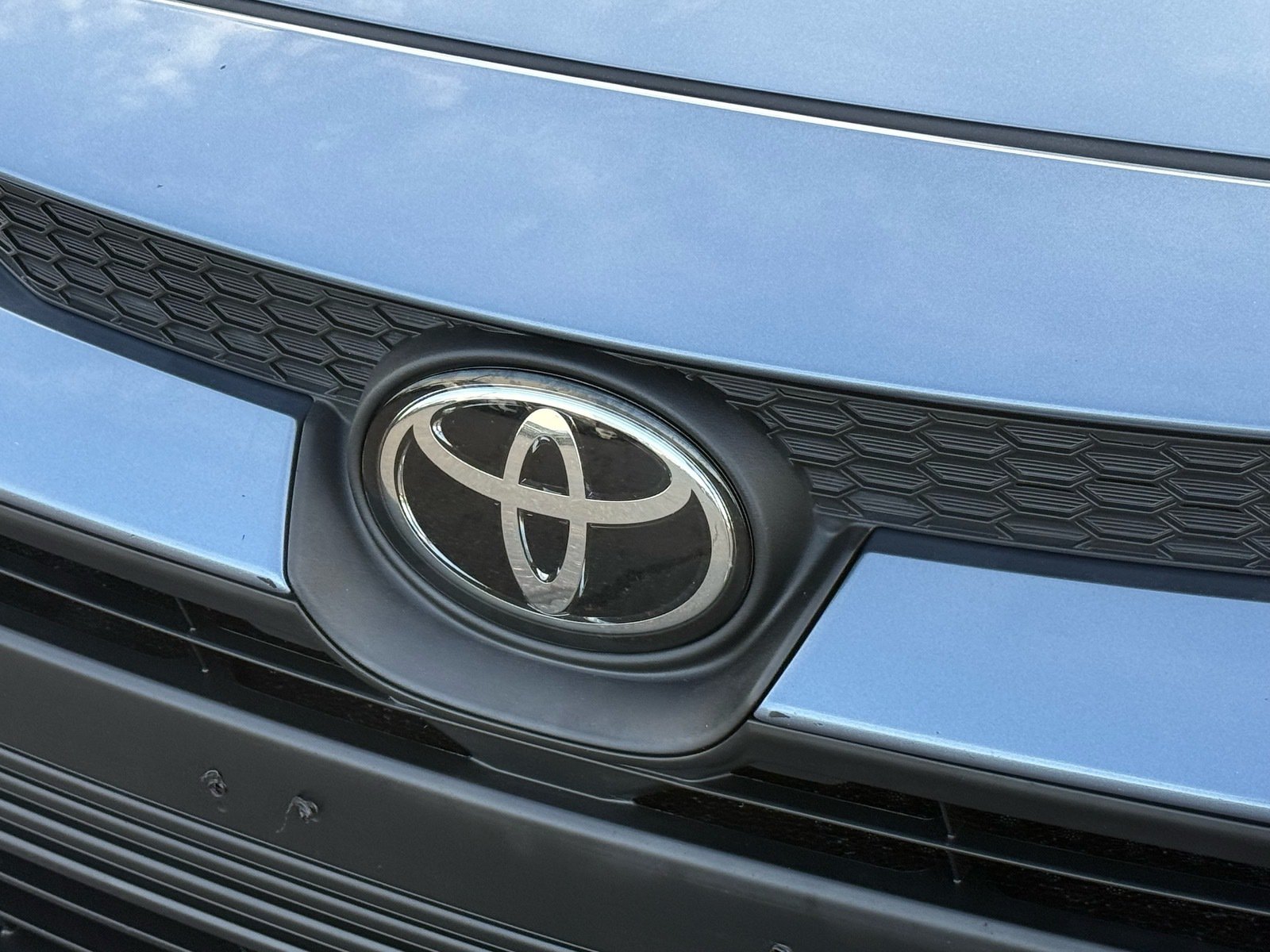 2025 Toyota Corolla LE — photo 31 thumbnail