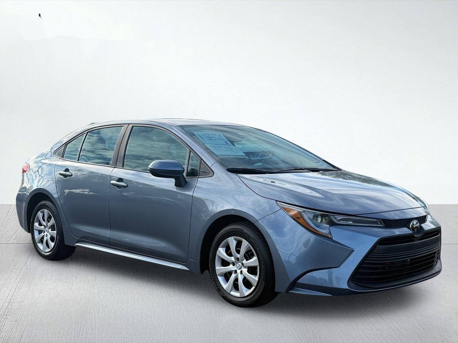 2025 Toyota Corolla LE — photo 9 thumbnail