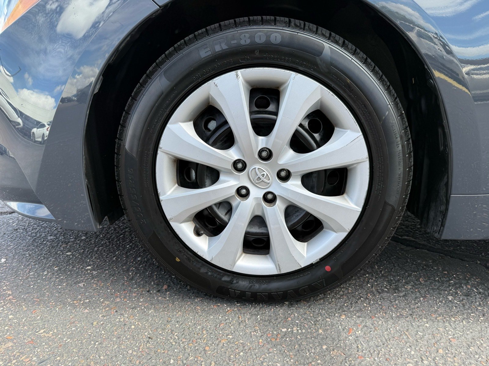2025 Toyota Corolla LE — photo 10 thumbnail