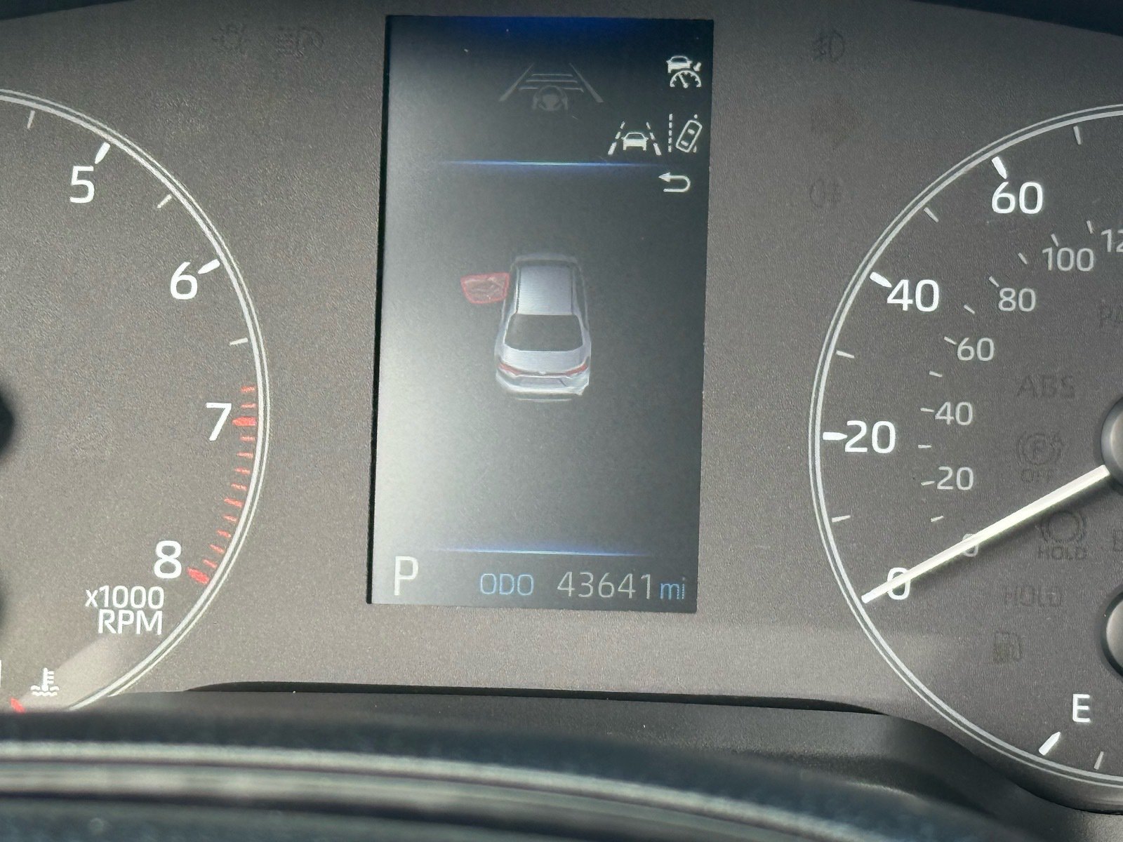 2025 Toyota Corolla LE — photo 19 thumbnail