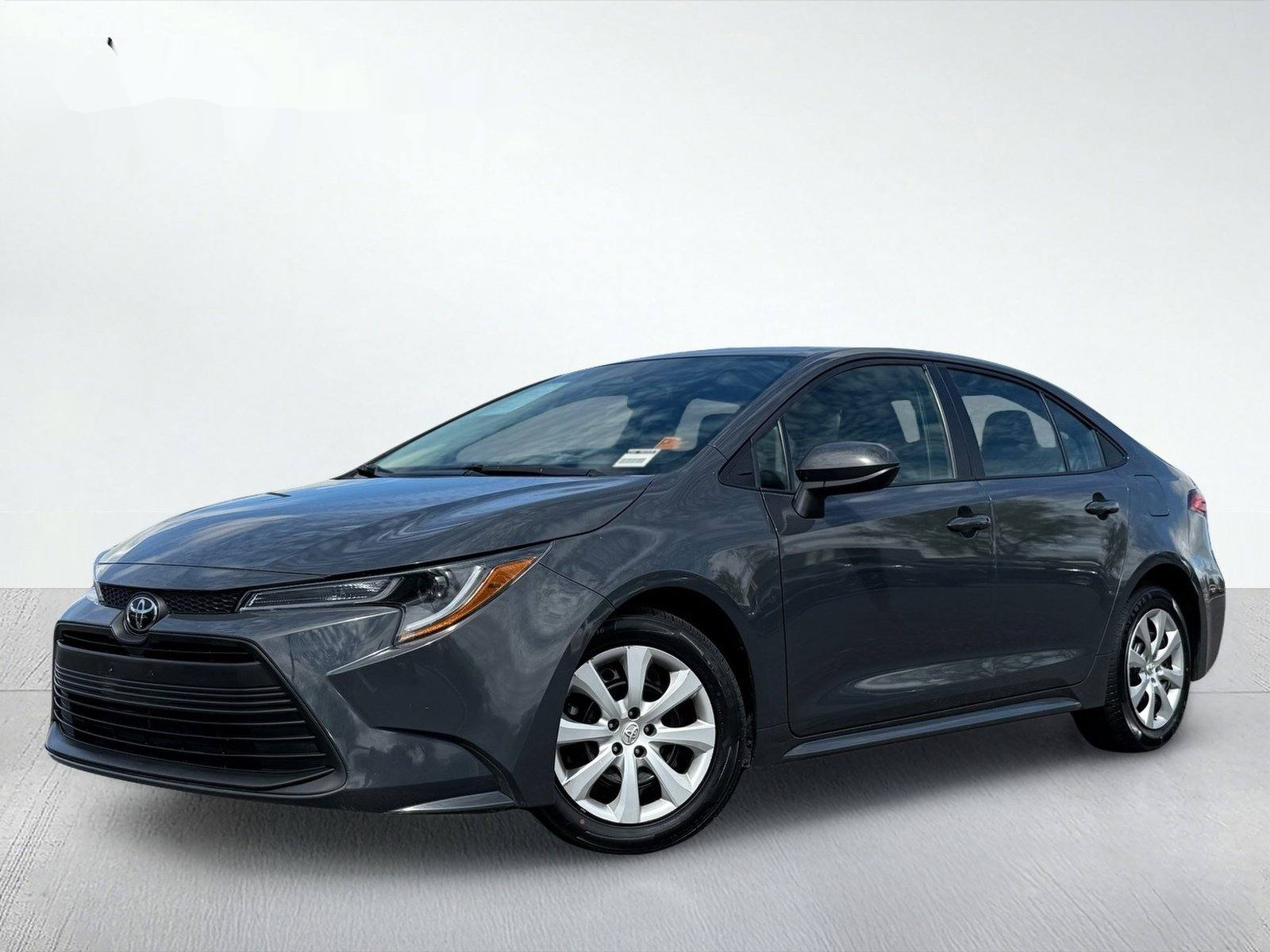 2025 Toyota Corolla LE — photo 2 thumbnail