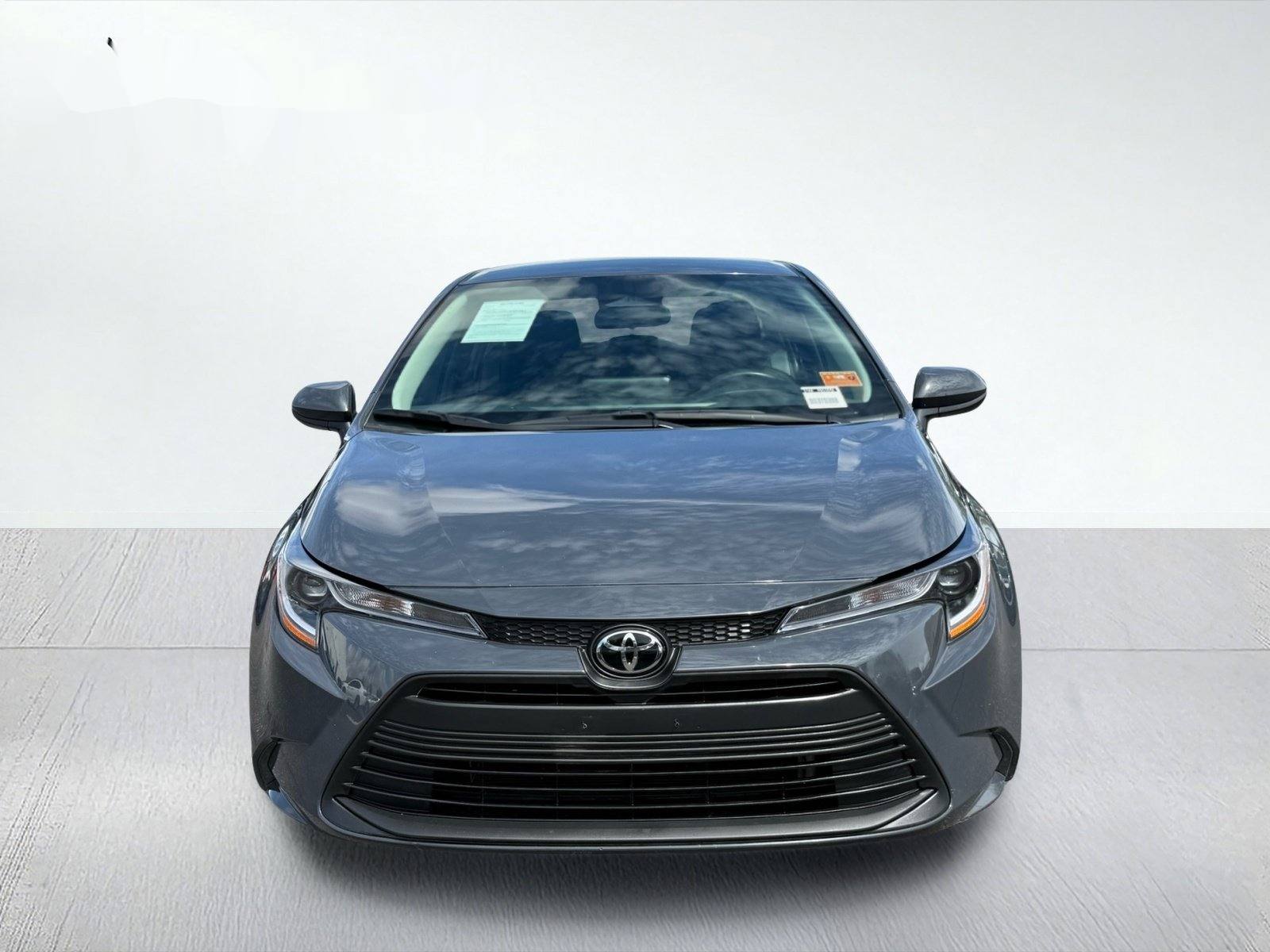 2025 Toyota Corolla LE — photo 5 thumbnail