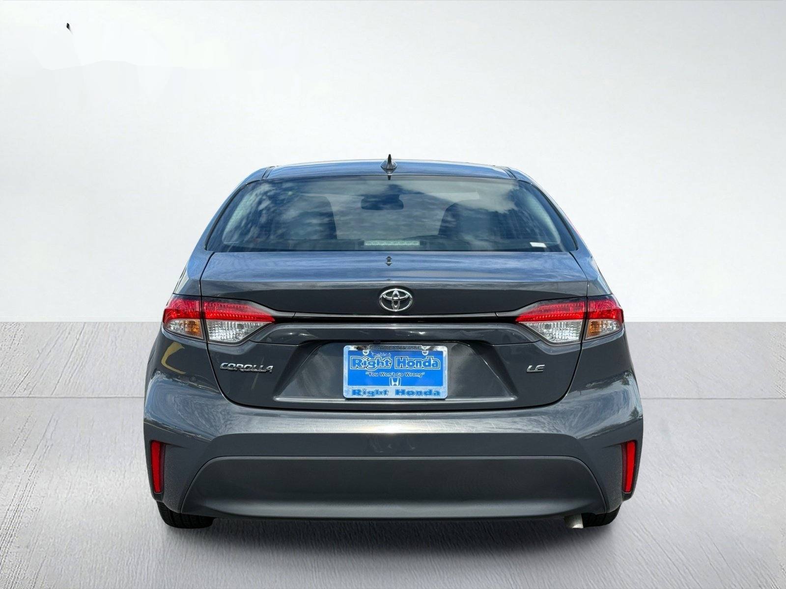 2025 Toyota Corolla LE — photo 6 thumbnail