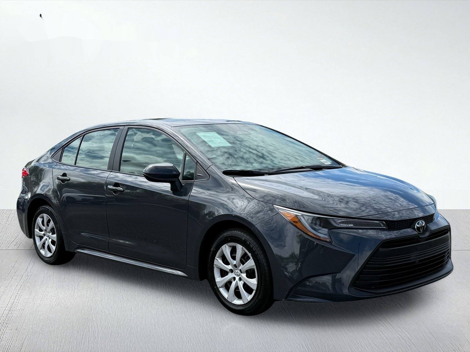 2025 Toyota Corolla LE — photo 9 thumbnail