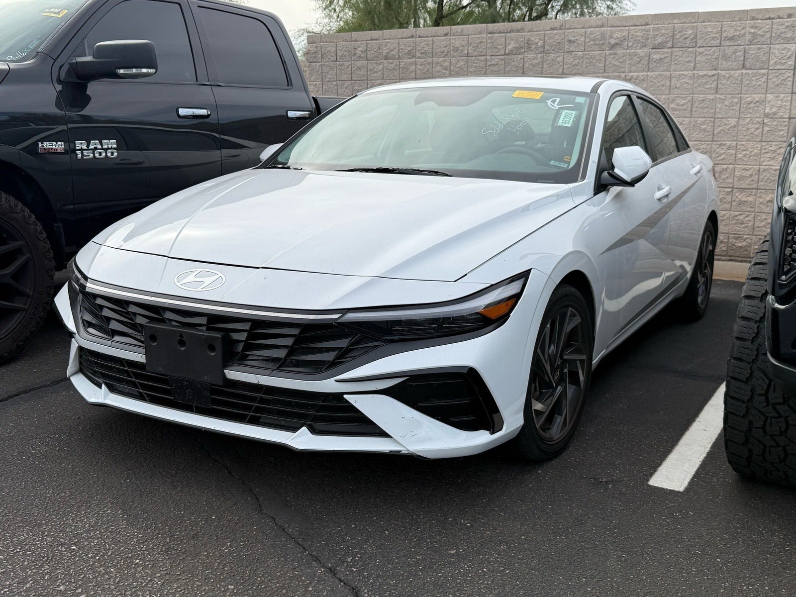2025 Hyundai Elantra SEL Convenience — photo 1