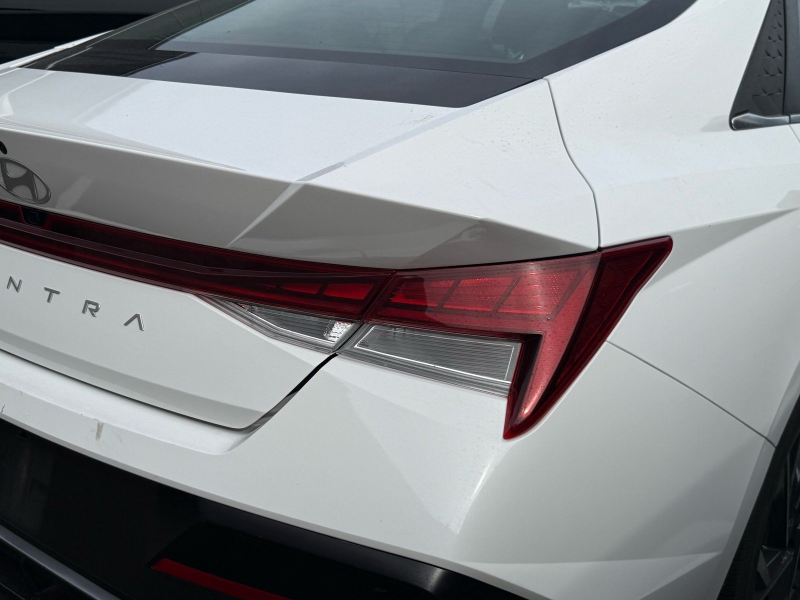 2025 Hyundai Elantra SEL Convenience — photo 8 thumbnail