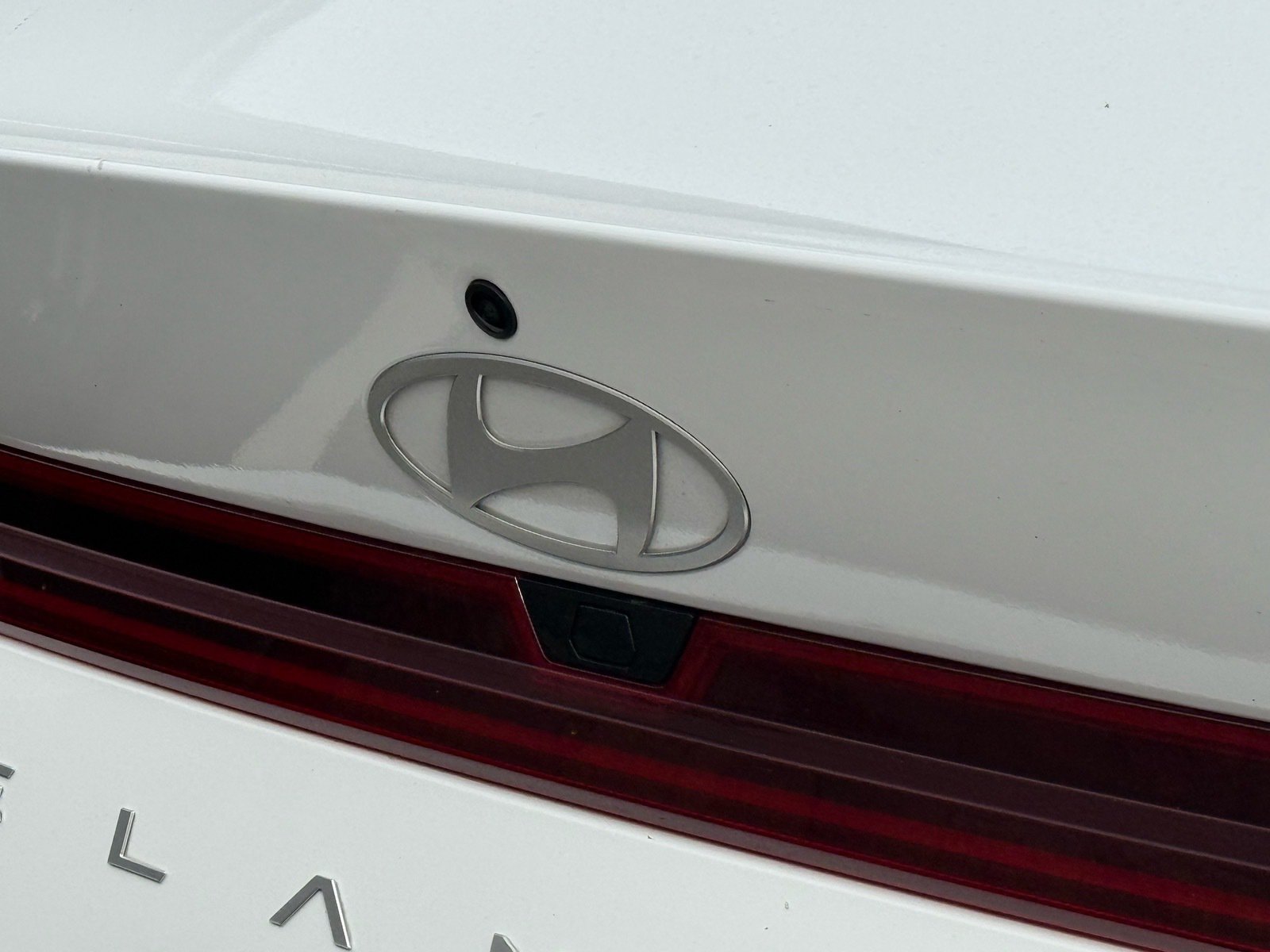2025 Hyundai Elantra SEL Convenience — photo 9 thumbnail
