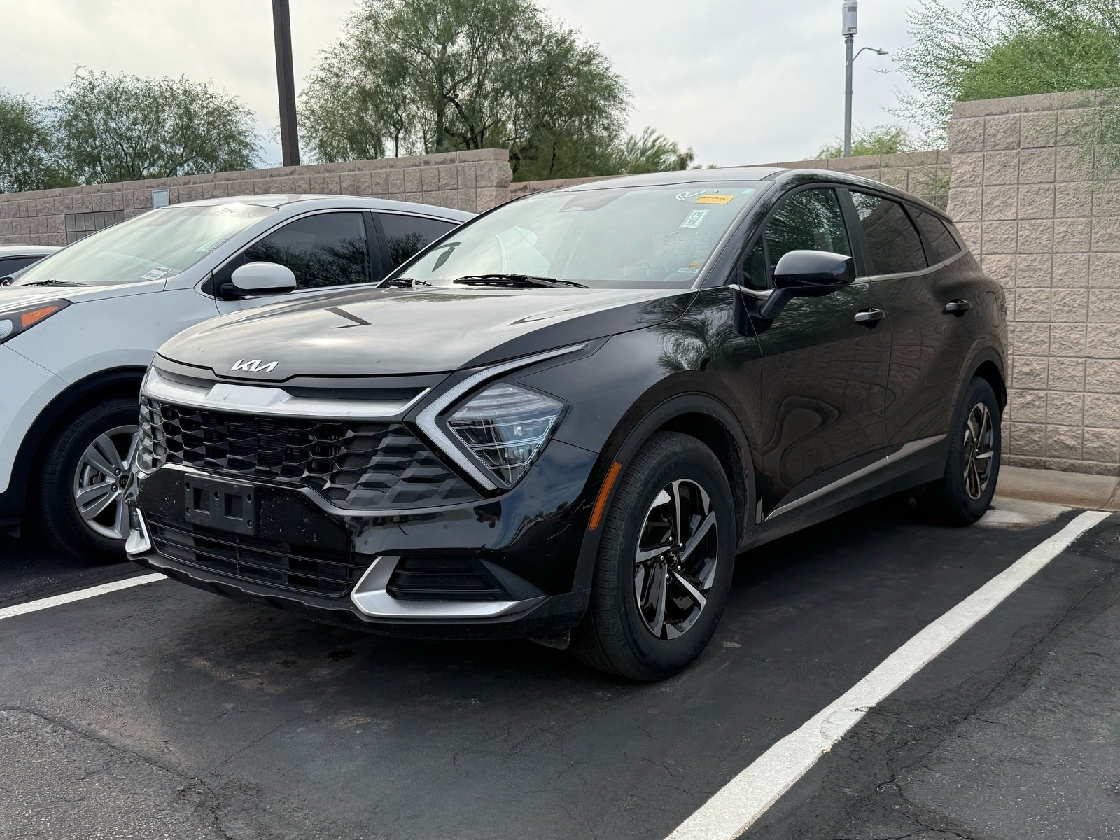2025 Kia Sportage Hybrid LX — photo 1