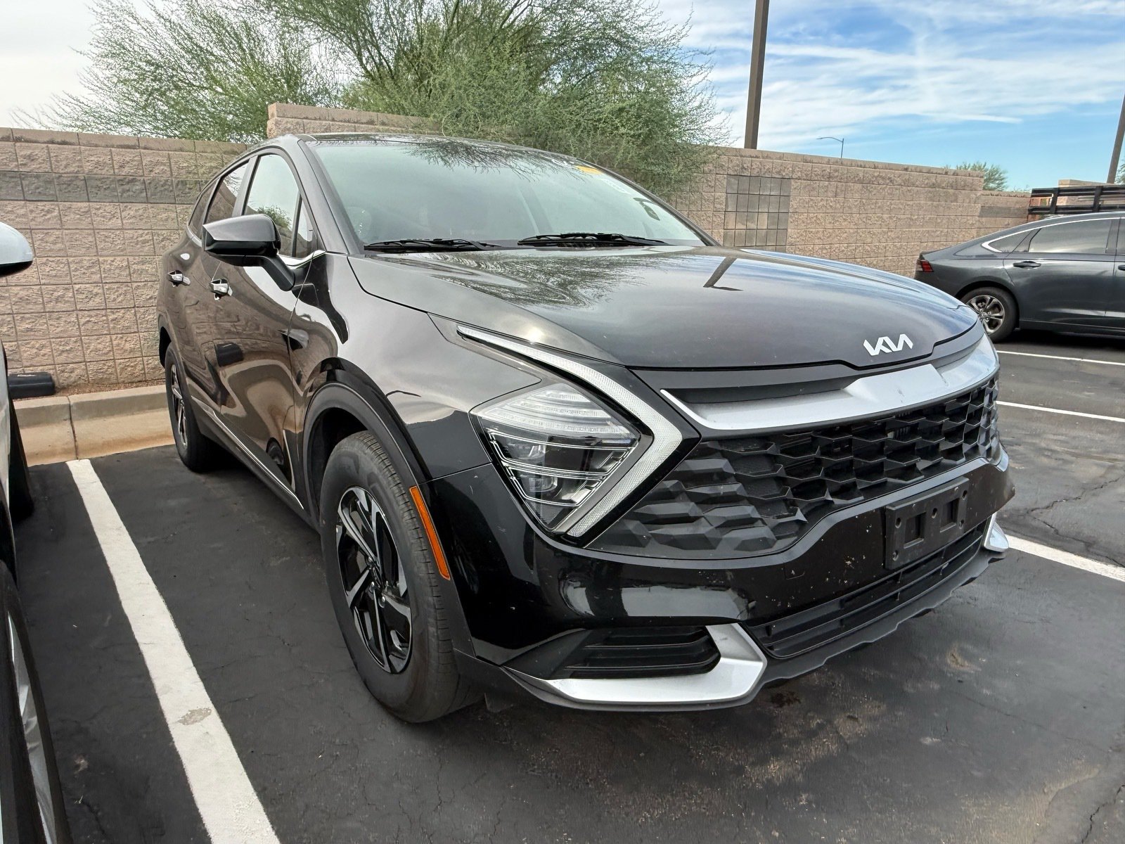 2025 Kia Sportage Hybrid LX — photo 4 thumbnail