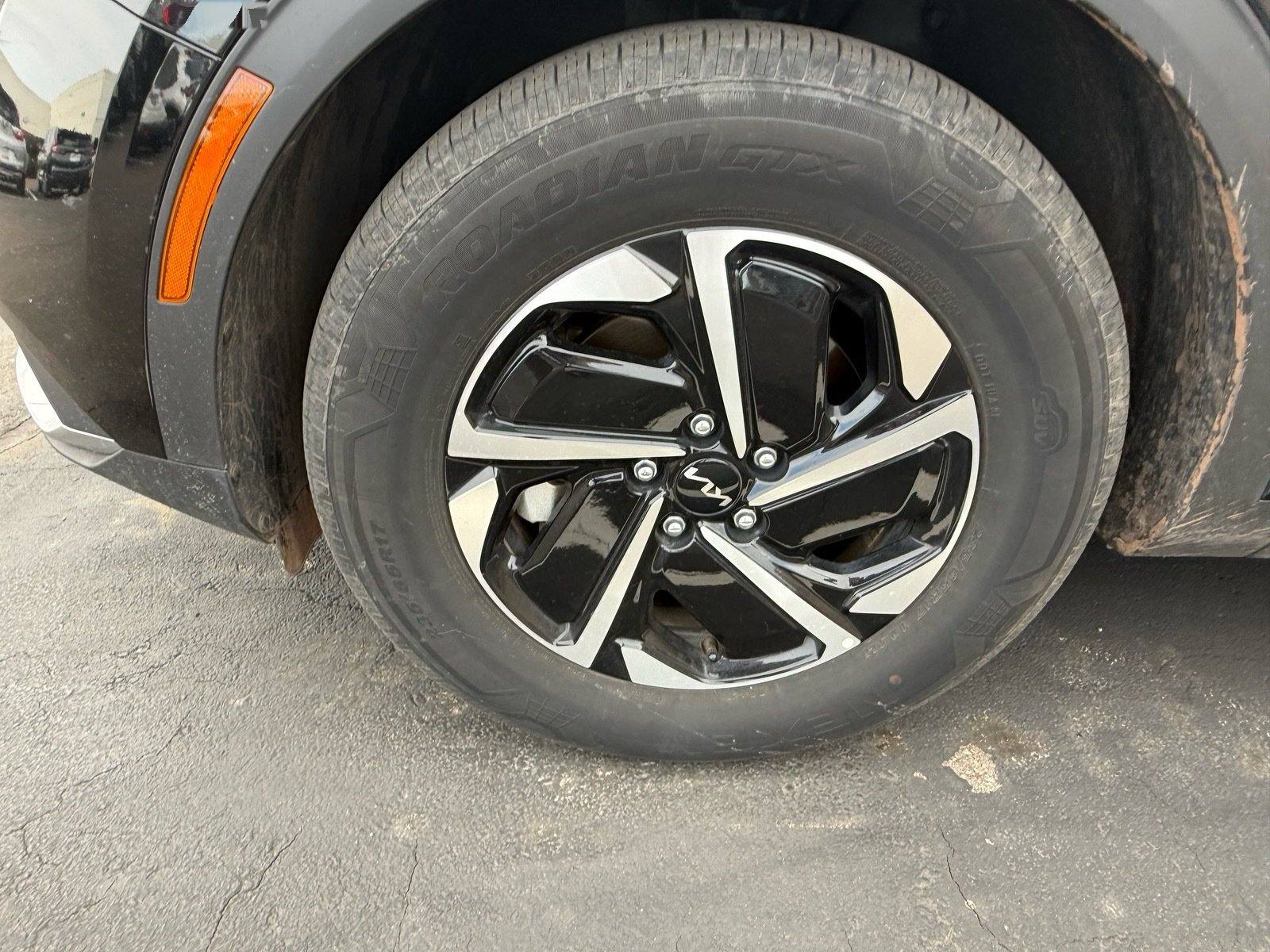 2025 Kia Sportage Hybrid LX — photo 6 thumbnail