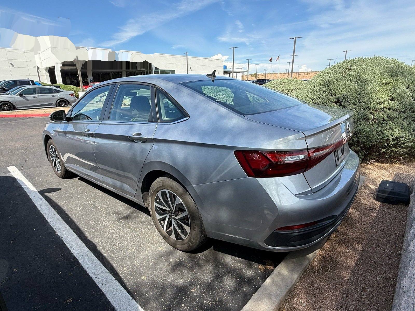 2025 Volkswagen Jetta 1.5T S — photo 2 thumbnail