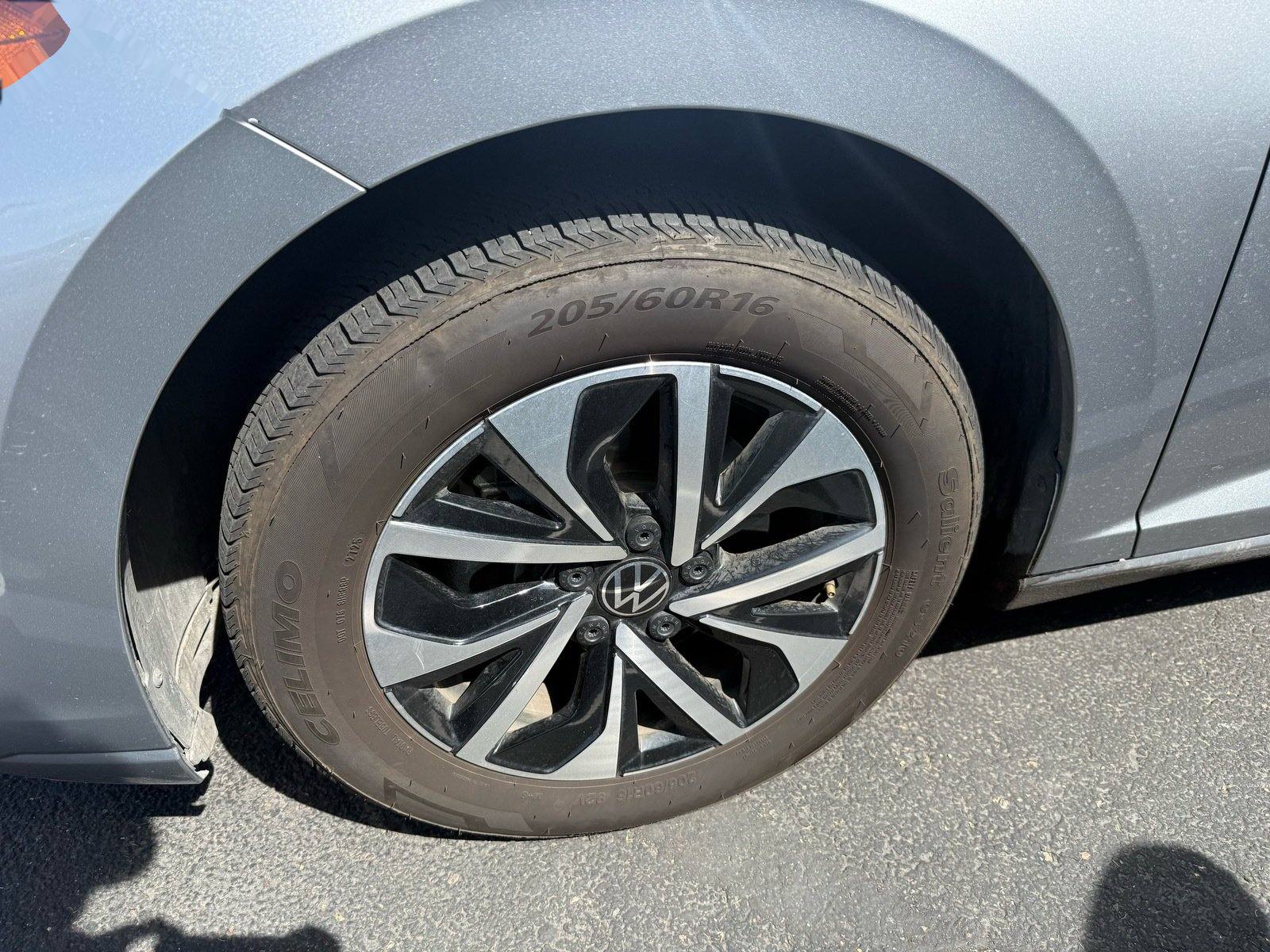 2025 Volkswagen Jetta 1.5T S — photo 6 thumbnail