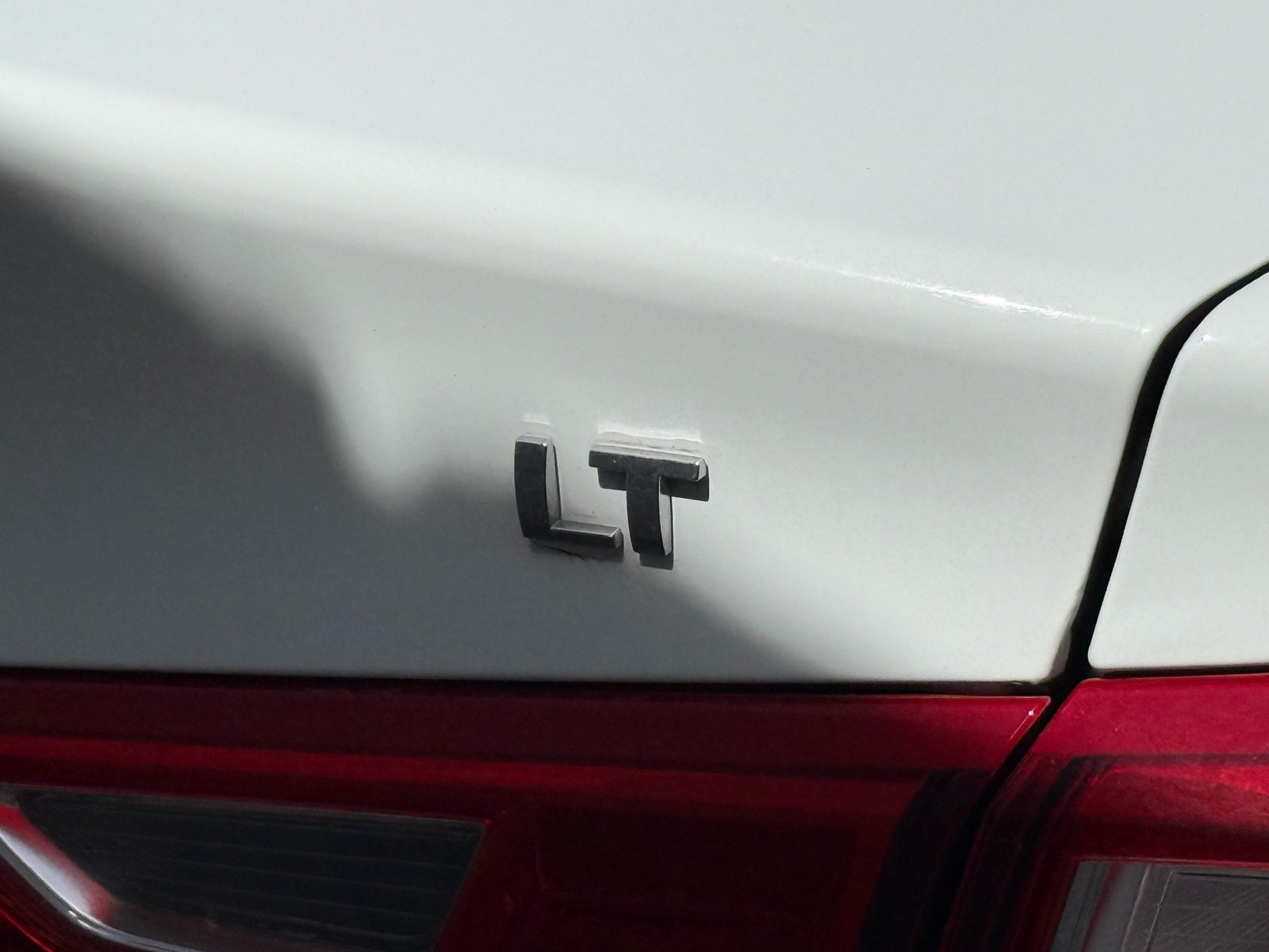 2024 Chevrolet Malibu LT — photo 10 thumbnail