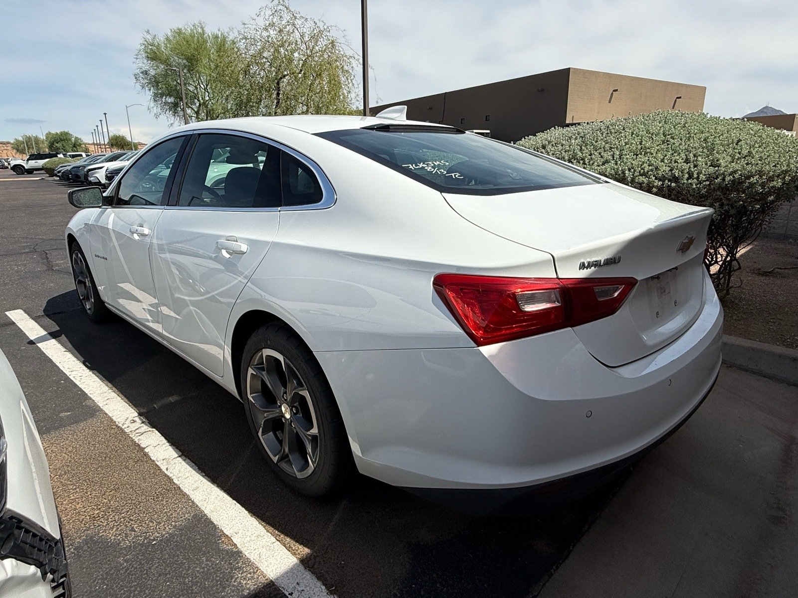2024 Chevrolet Malibu LT — photo 2 thumbnail