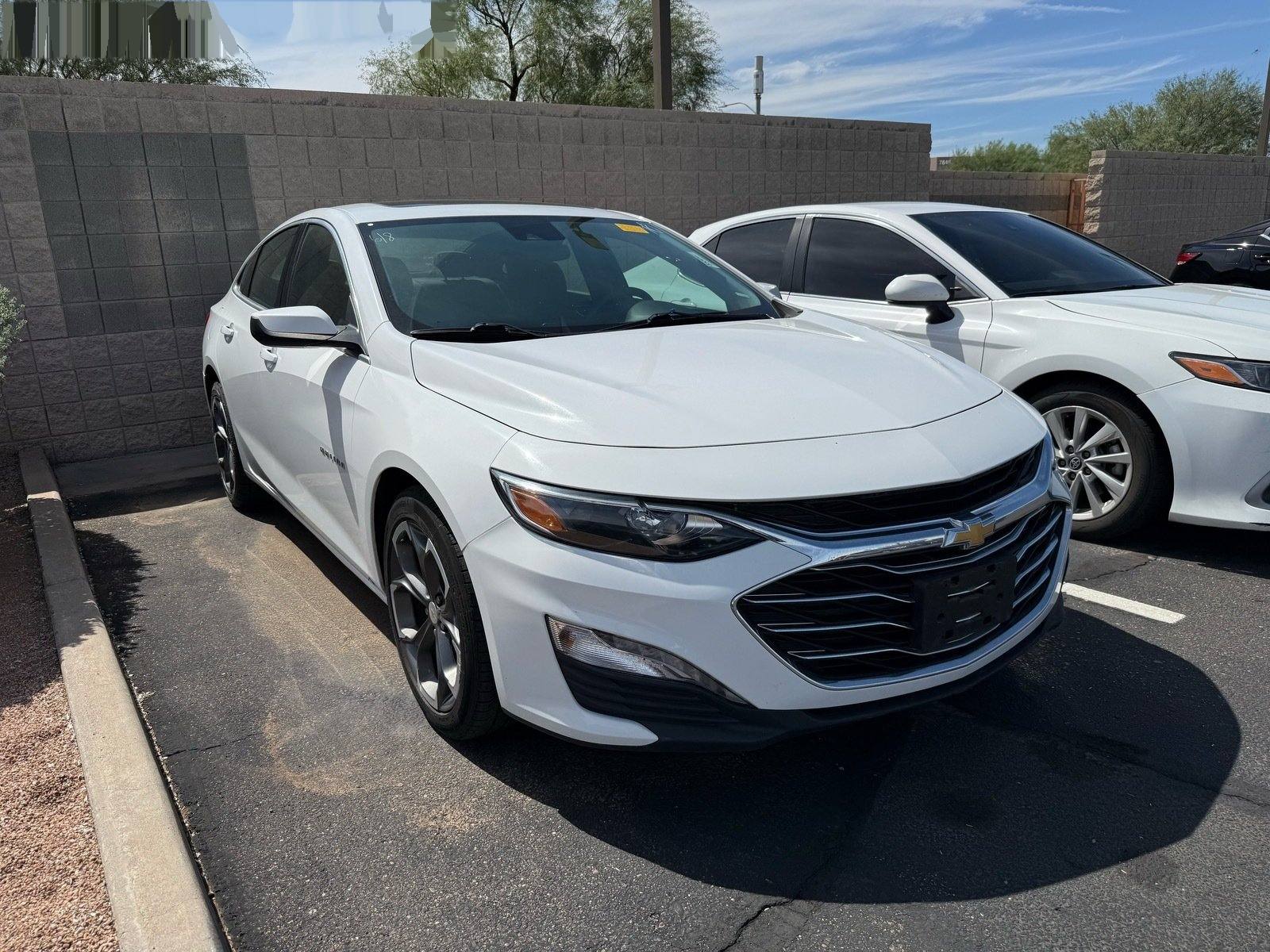 2024 Chevrolet Malibu LT — photo 4 thumbnail