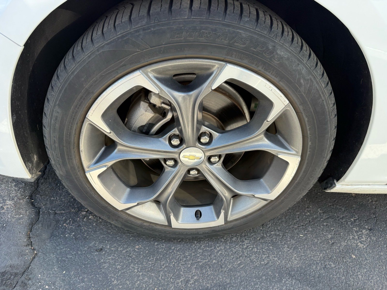 2024 Chevrolet Malibu LT — photo 6 thumbnail