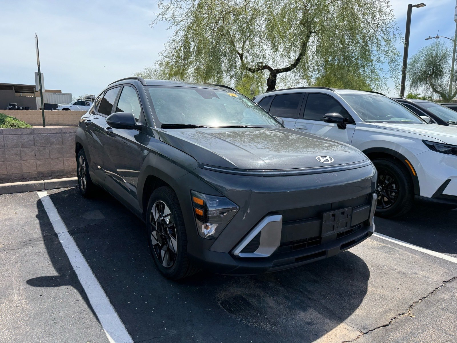 2025 Hyundai Kona SEL — photo 4 thumbnail