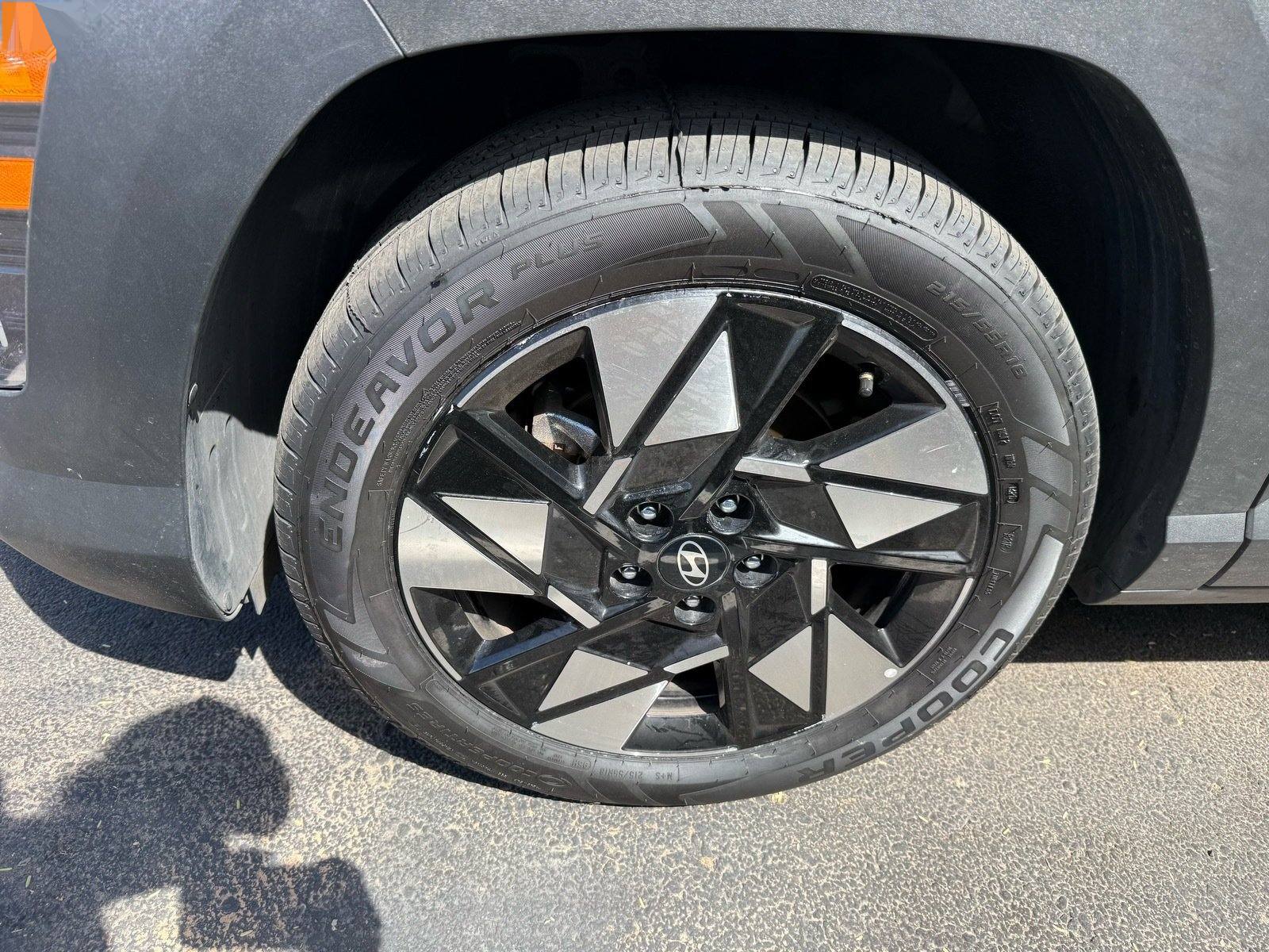 2025 Hyundai Kona SEL — photo 6 thumbnail