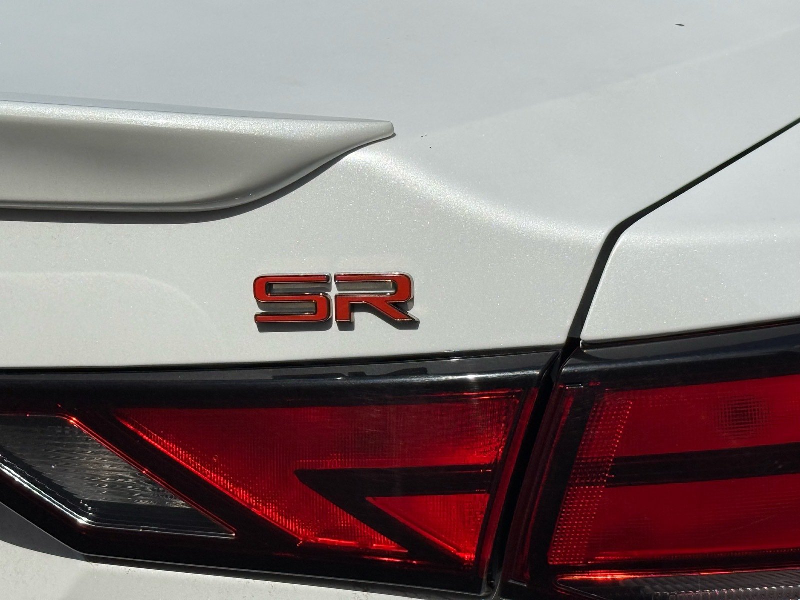 2025 Nissan Sentra SR — photo 10 thumbnail