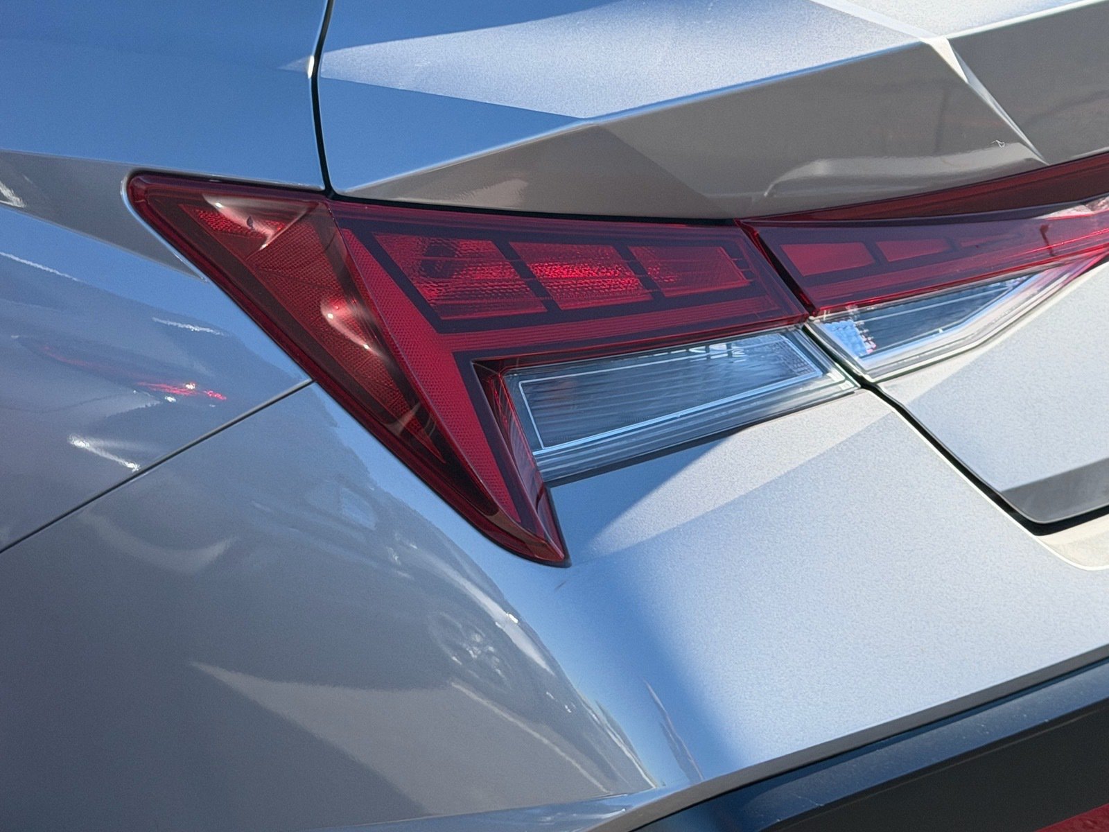 2025 Hyundai Elantra SEL Convenience — photo 6 thumbnail