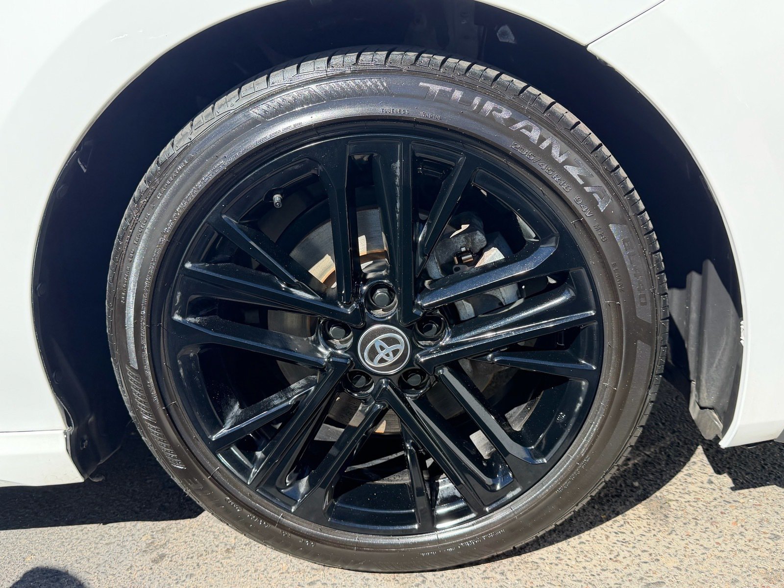 2025 Toyota Camry SE — photo 6 thumbnail