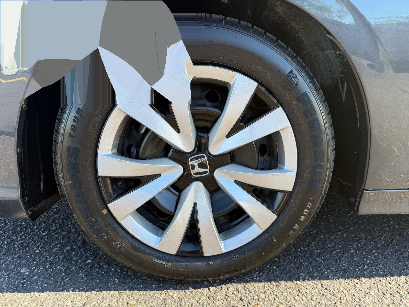 2025 Honda Civic LX — photo 10 thumbnail