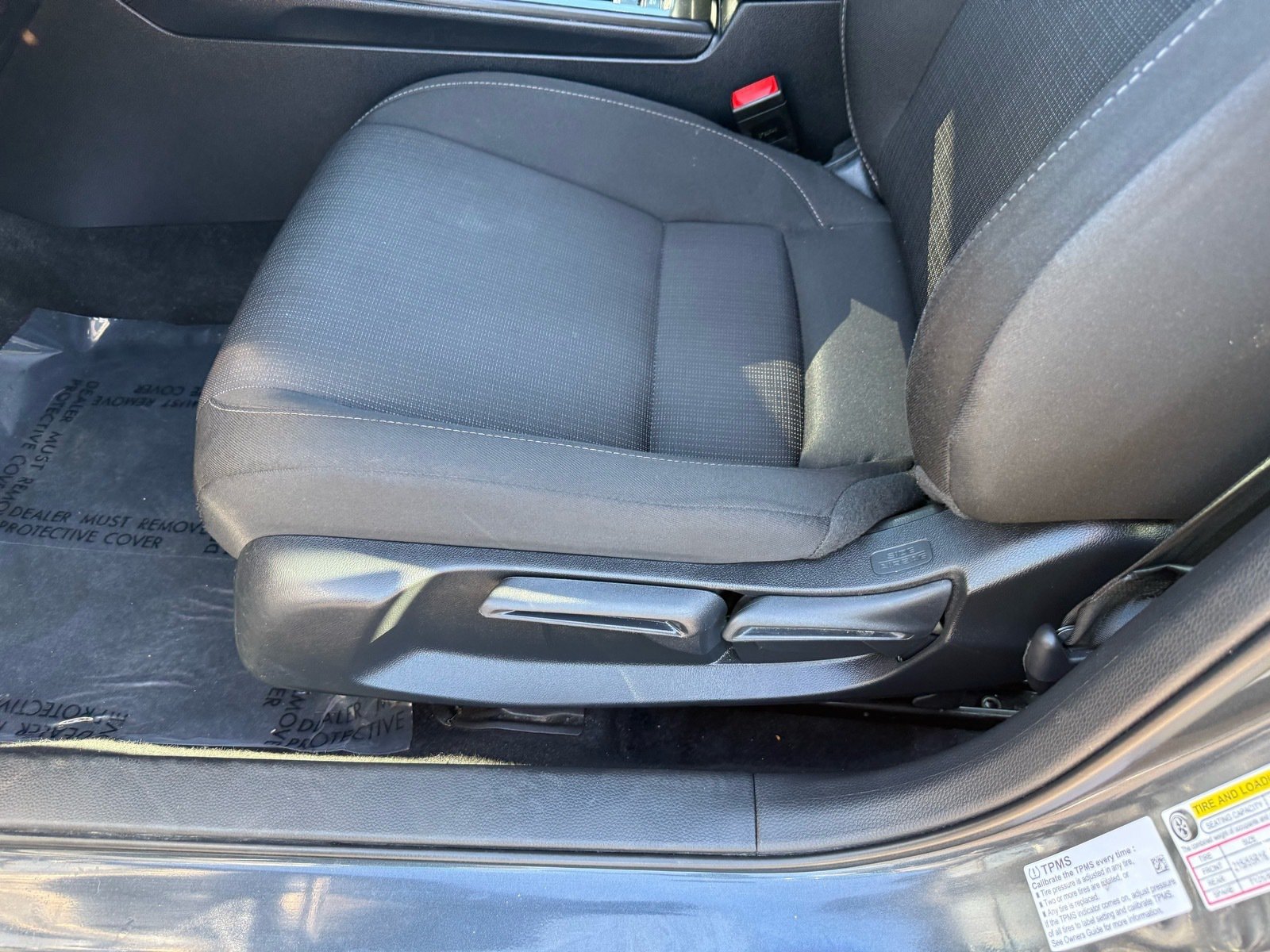 2025 Honda Civic LX — photo 13 thumbnail